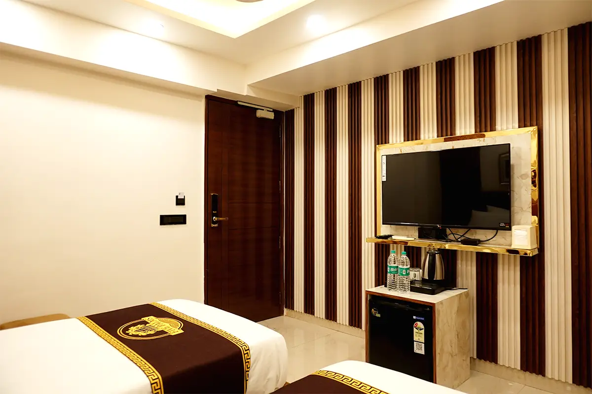 Deluxe twin bed