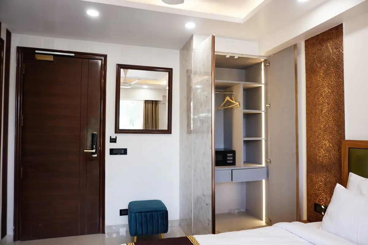 Premium King Bed 3